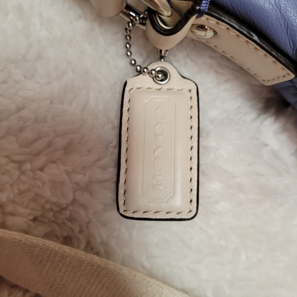 Petite Coach Handbag - Picture 5 of 7